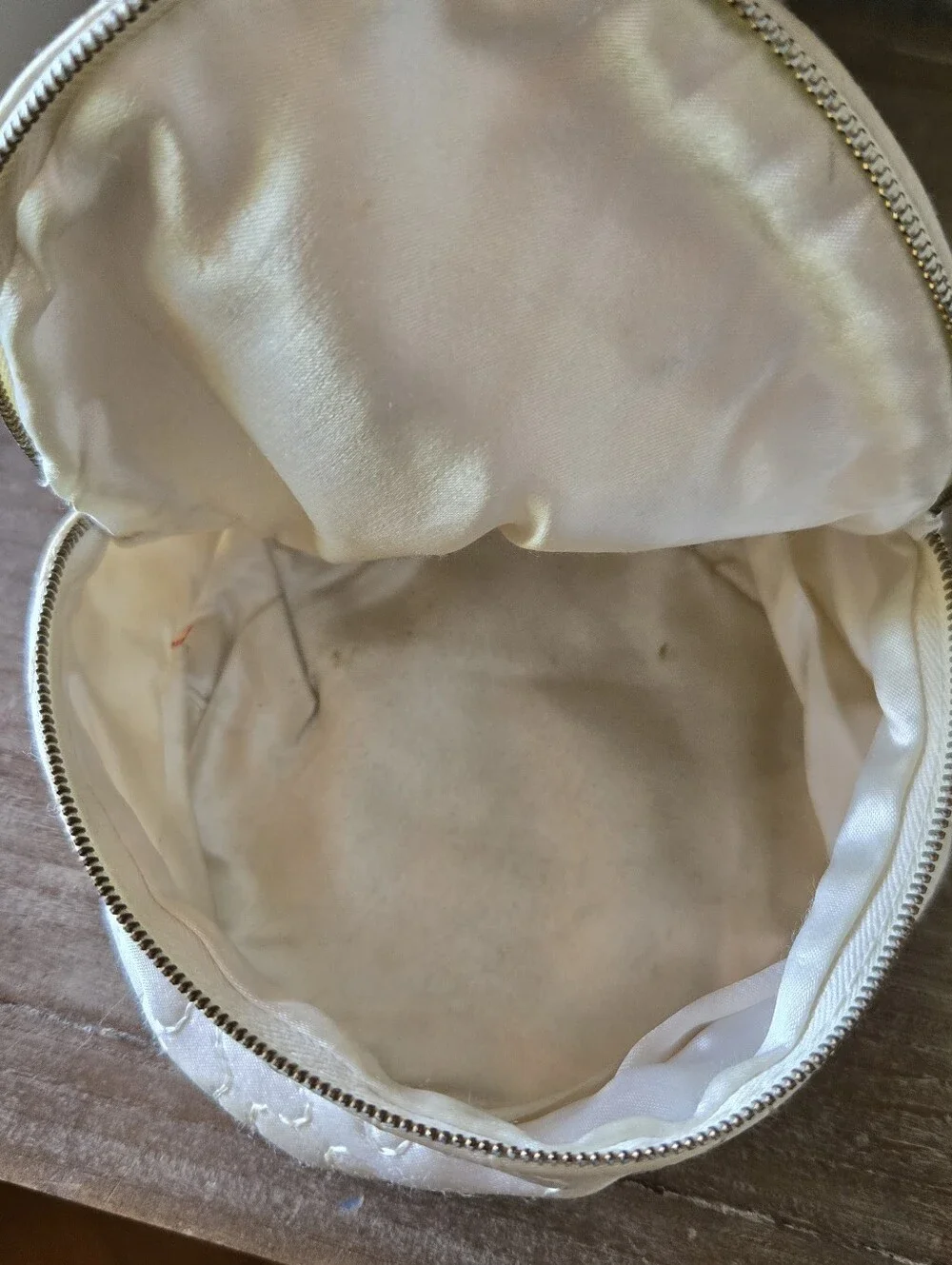 Vtg Satin Embroidered Pearl Jewelry/Trinket Pouch, Storage, Travel, Wedding